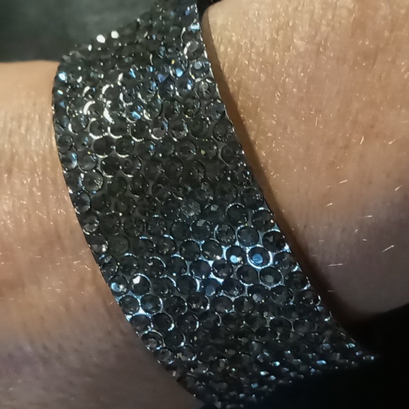 Crystal encrusted spring Hinged clamper bracelet oval shaped.comfort fit - Picture 3 of 3